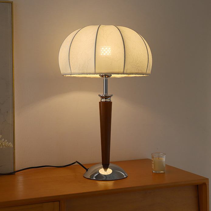 Pull Chain Dome Peony Table Lamp