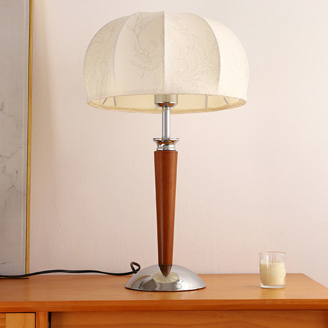 Pull Chain Dome Peony Table Lamp