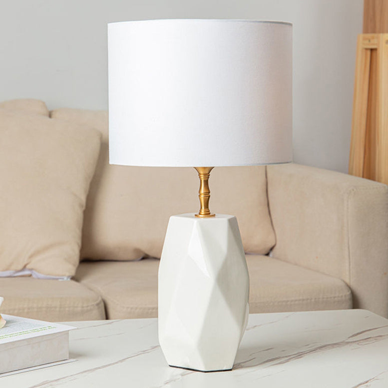 Cone Straight Tube Faceted Table Lamp
