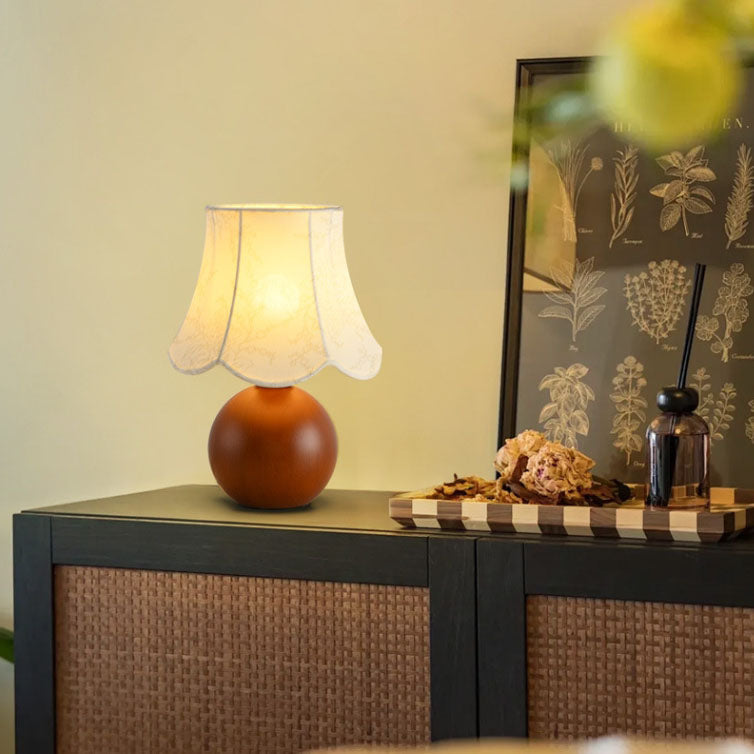 Ball Conical Flower Pattern Table Lamp