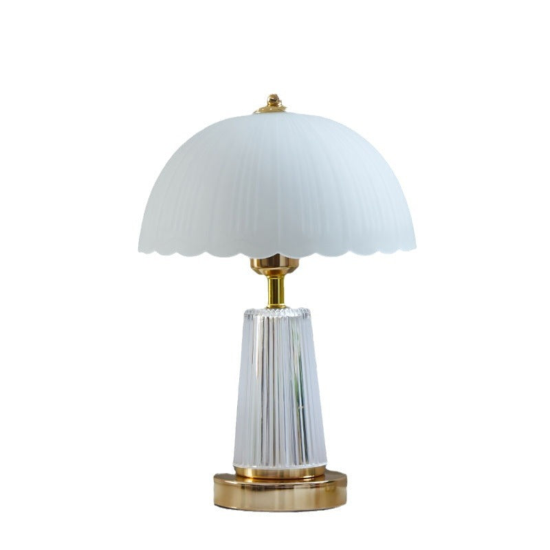 Round Petal Shape Iron Table Lamp