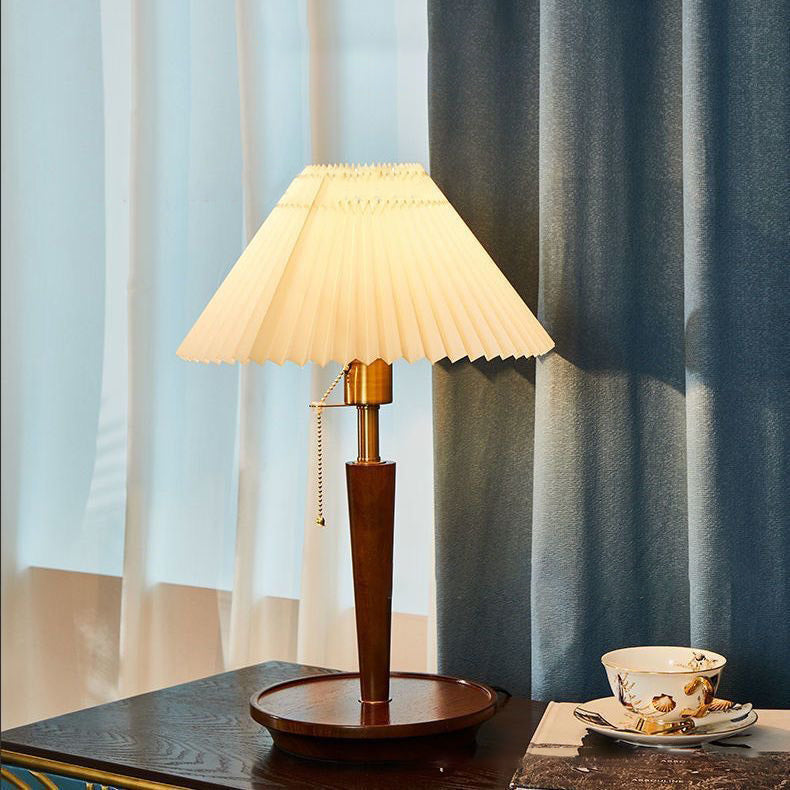 Pull Cord Round Pleated Table Lamp