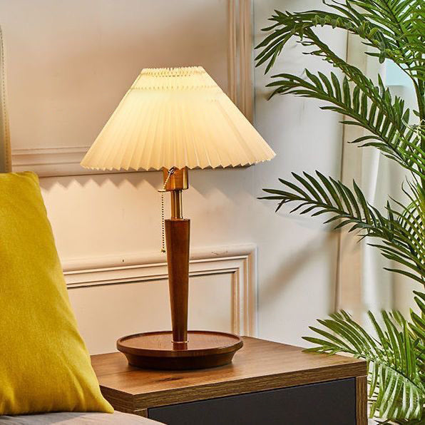 Pull Cord Round Pleated Table Lamp