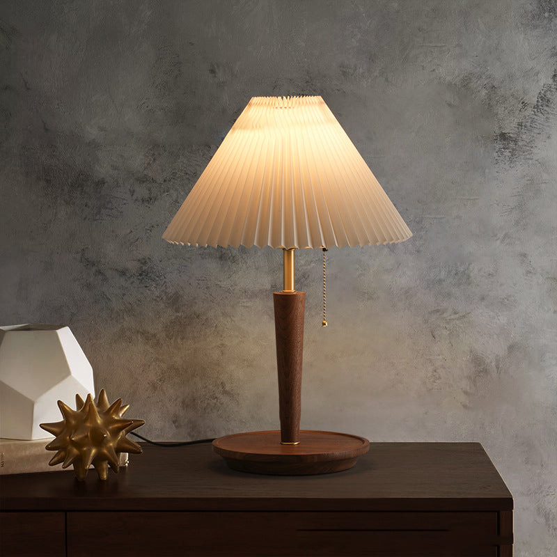 Pull Cord Round Pleated Table Lamp