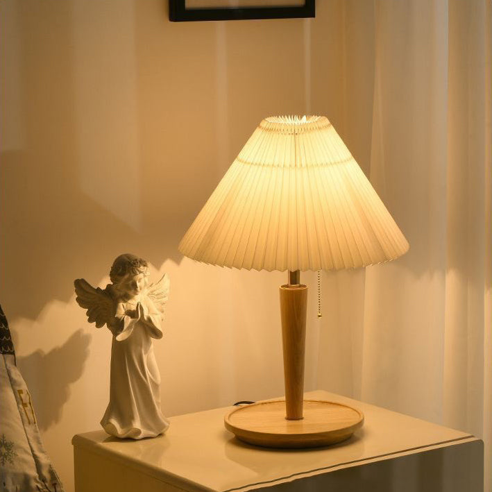 Pull Cord Round Pleated Table Lamp