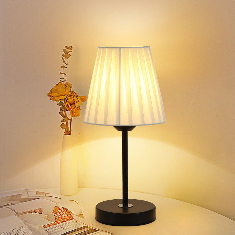 Pleated Drum Fabric Iron Table Lamp