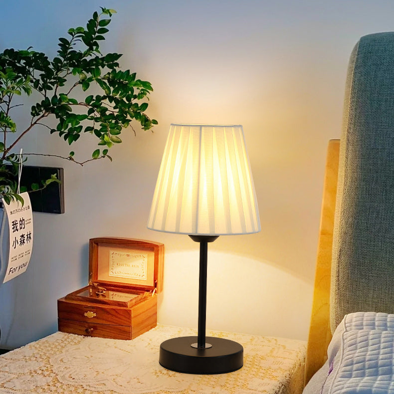 Pleated Drum Fabric Iron Table Lamp
