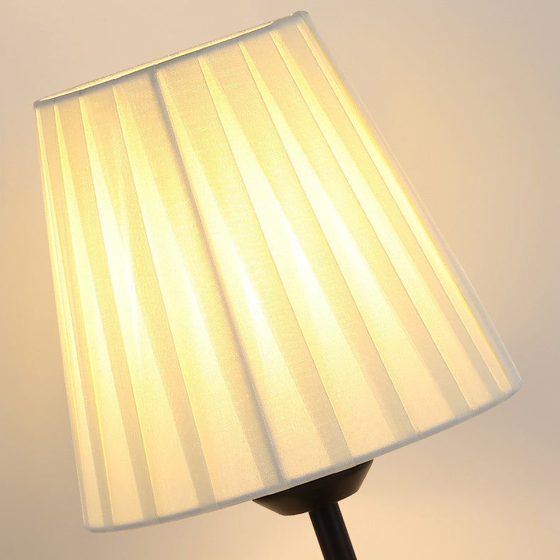 Pleated Drum Fabric Iron Table Lamp