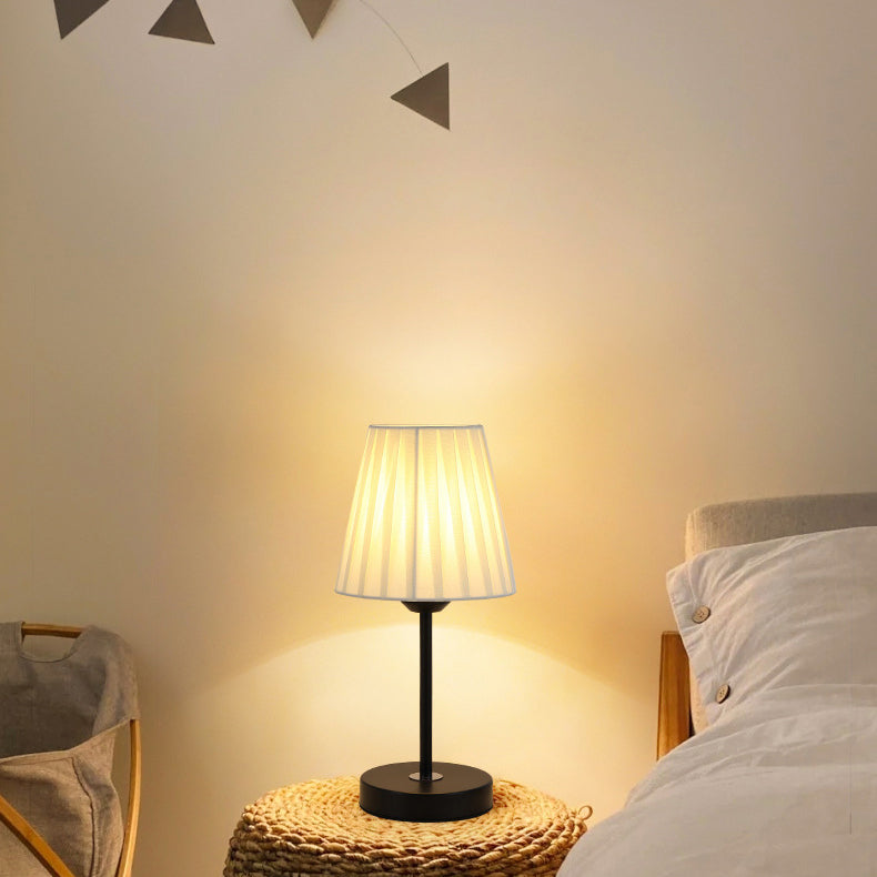 Pleated Drum Fabric Iron Table Lamp