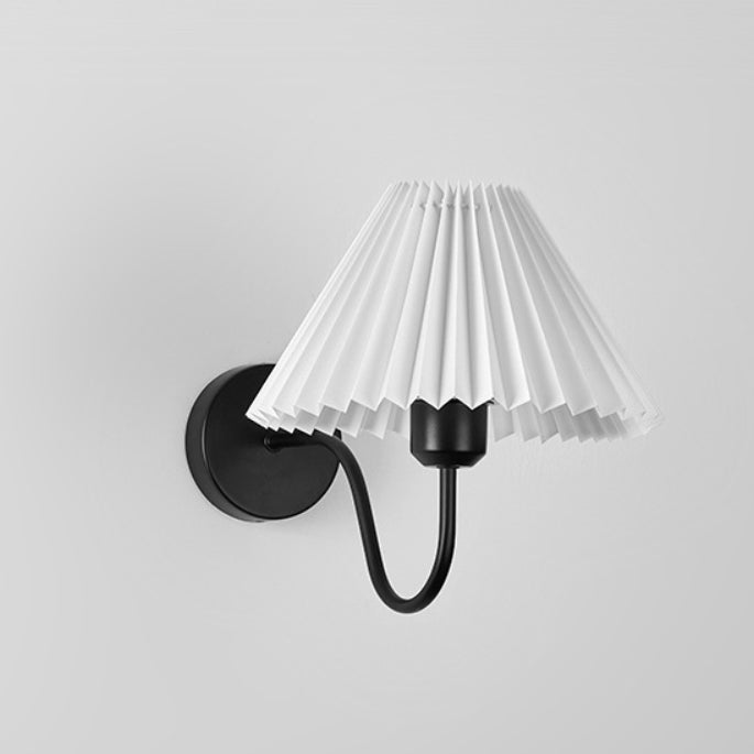 Drum Pleated Fabric Iron Wall Lamp