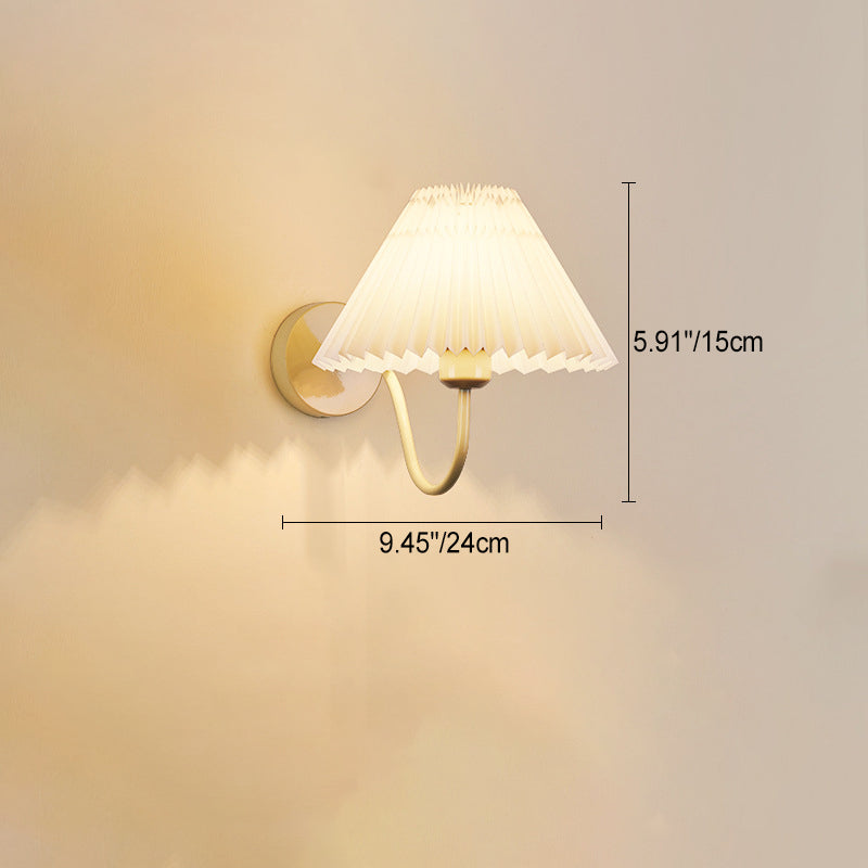 Drum Pleated Fabric Iron Wall Lamp