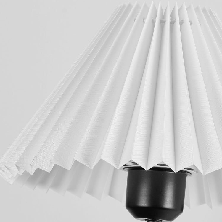 Drum Pleated Fabric Iron Wall Lamp