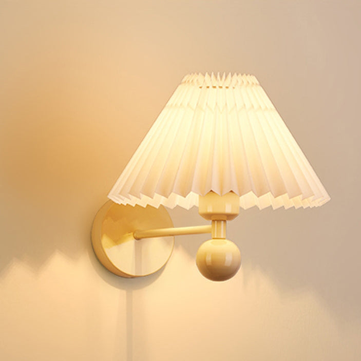 Drum Pleated Fabric Iron Wall Lamp