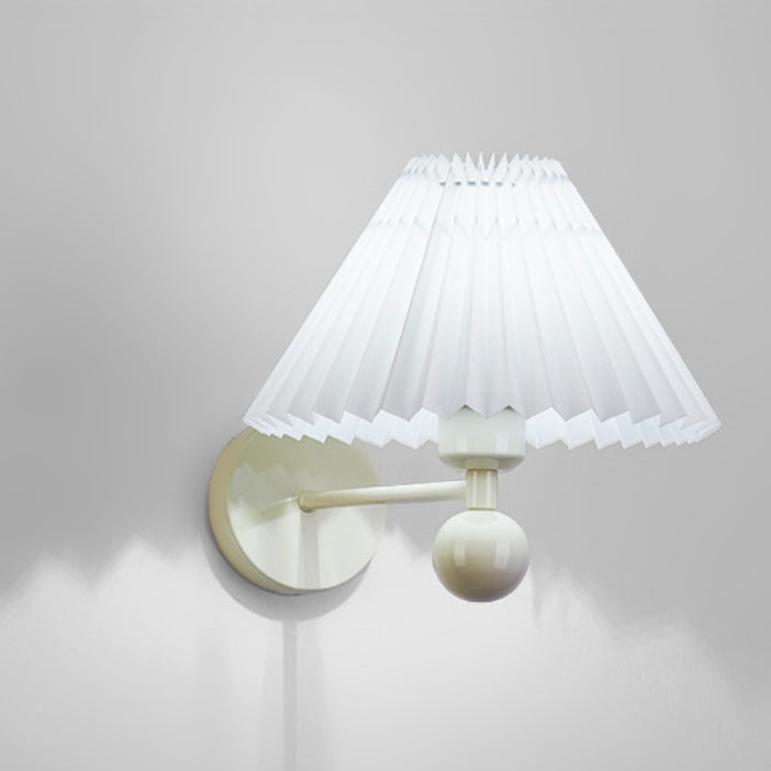Drum Pleated Fabric Iron Wall Lamp