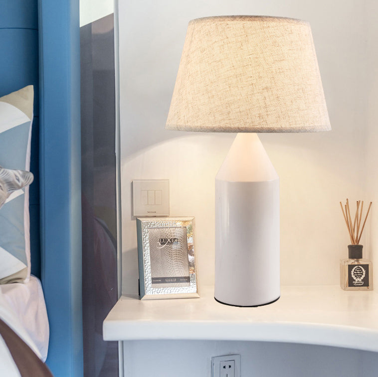 Wine Bottle Shape Hardware Table Lamp