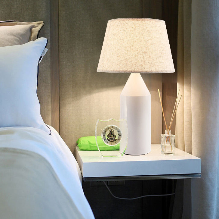 Wine Bottle Shape Hardware Table Lamp