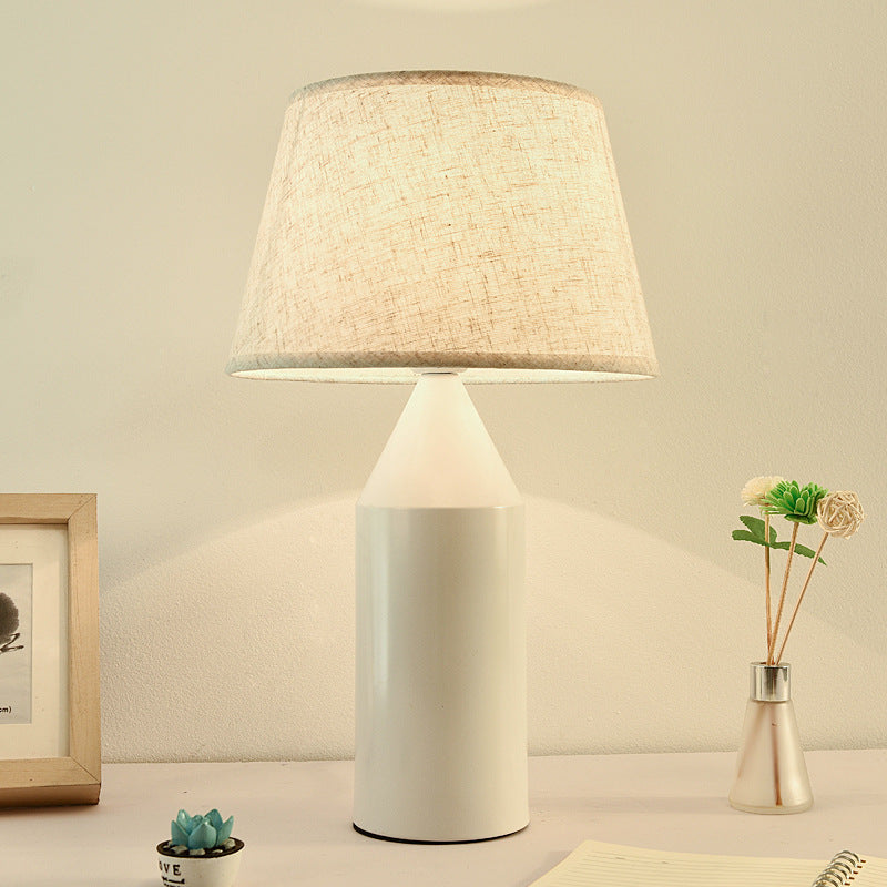 Wine Bottle Shape Hardware Table Lamp