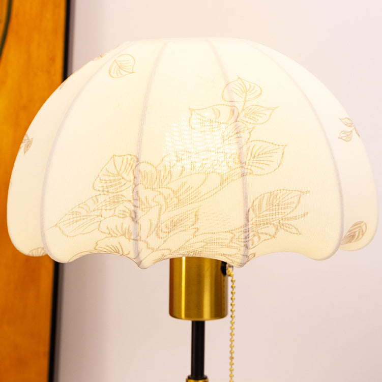 Iron Fabric Dome Leaves Table Lamp