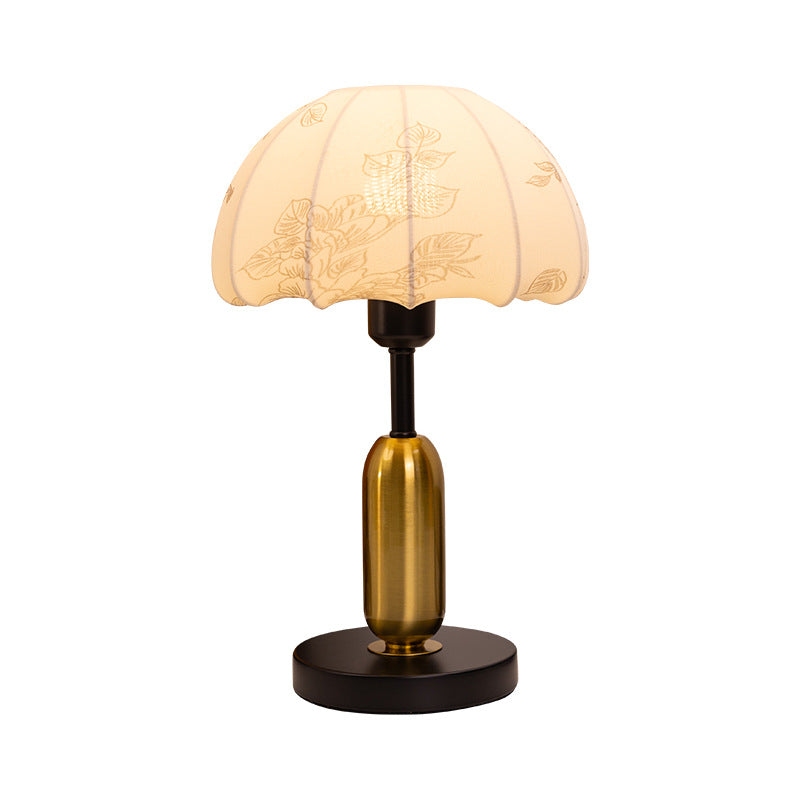 Iron Fabric Dome Leaves Table Lamp