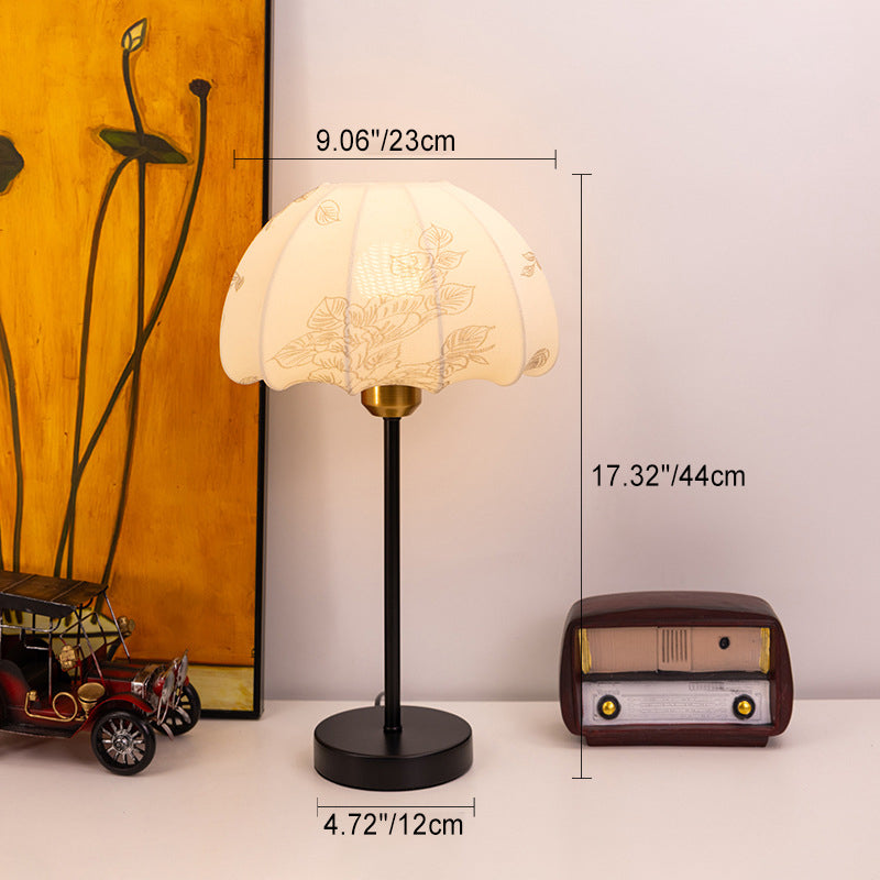 Iron Fabric Dome Leaves Table Lamp