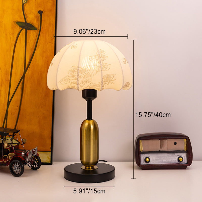 Iron Fabric Dome Leaves Table Lamp