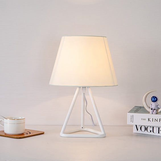 Round Trapezoidal Fabric Iron Table Lamp