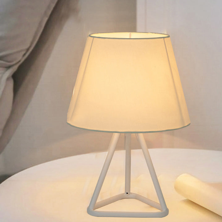 Round Trapezoidal Fabric Iron Table Lamp