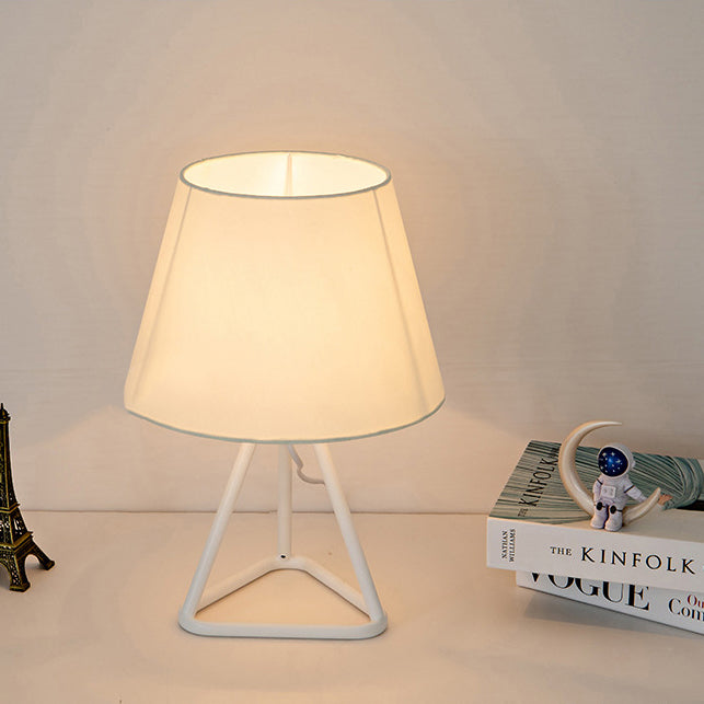 Round Trapezoidal Fabric Iron Table Lamp