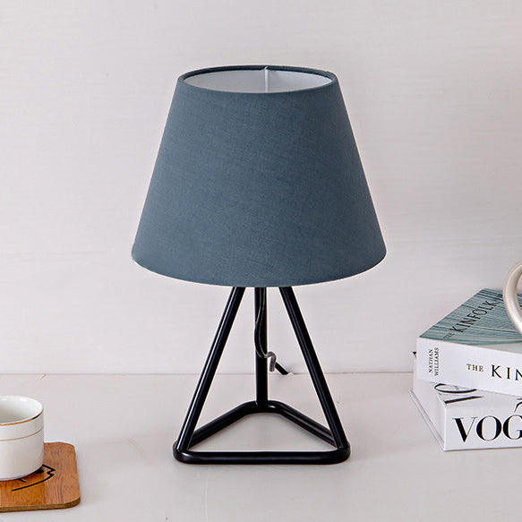Round Trapezoidal Fabric Iron Table Lamp