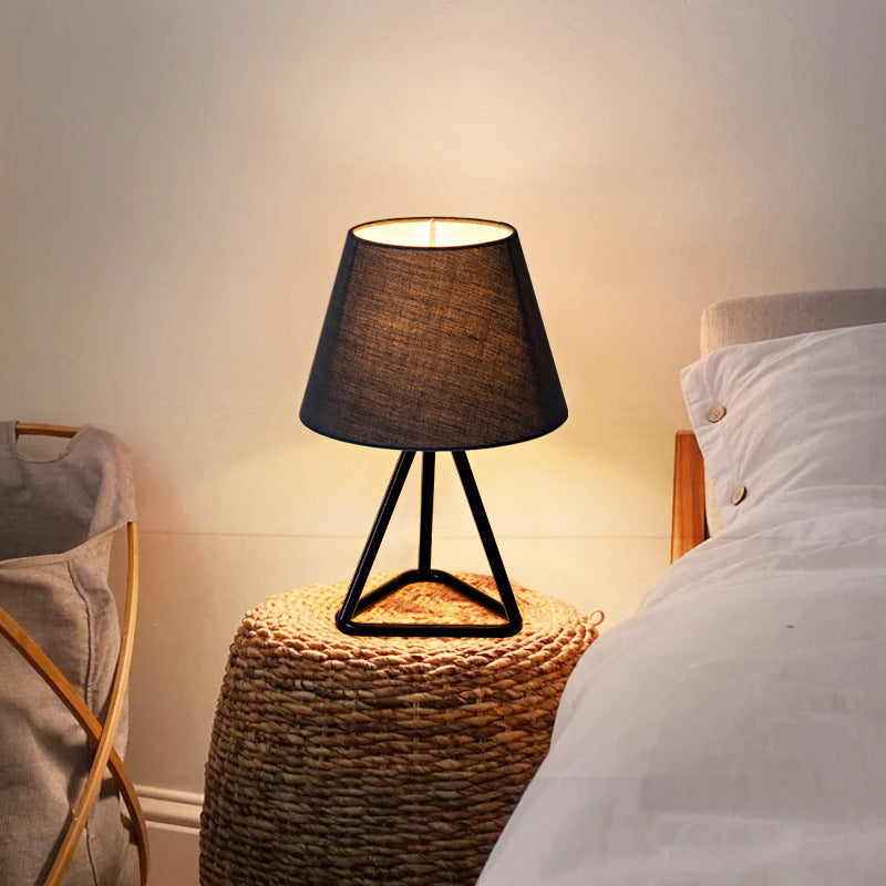 Round Trapezoidal Fabric Iron Table Lamp