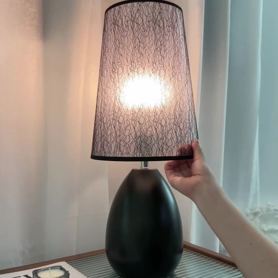 Trapezoidal Crack Fabric Iron Table Lamp