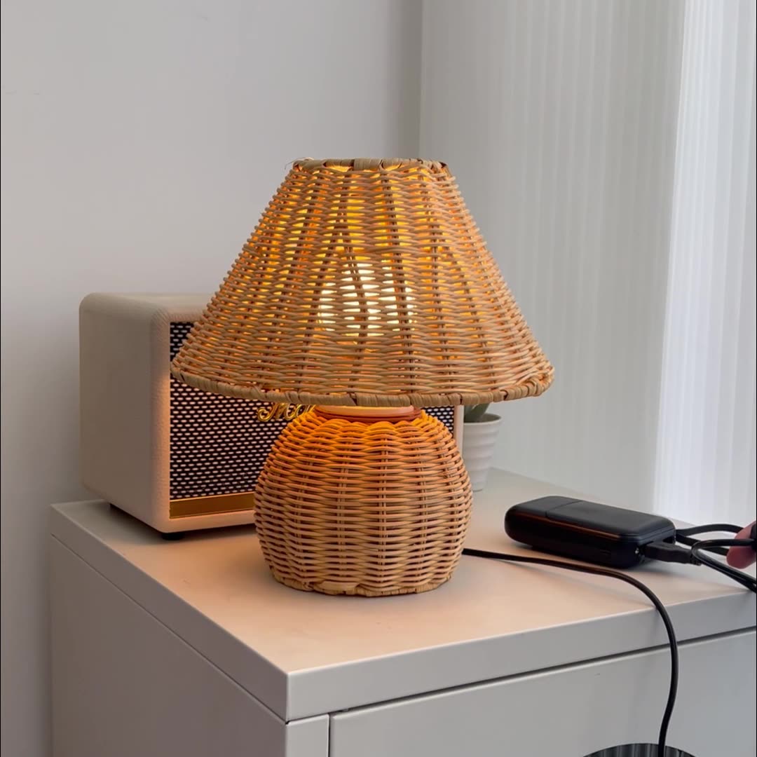 Ball Cone Shape Bamboo Table Lamp