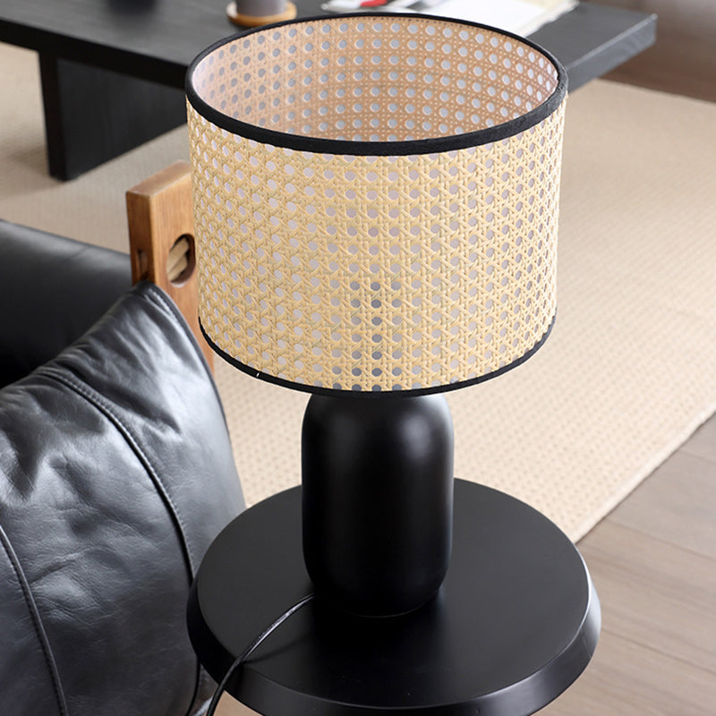 Weave Rattan Drum Shape Table Lamp