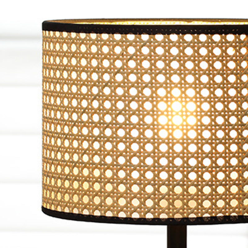 Weave Rattan Drum Shape Table Lamp