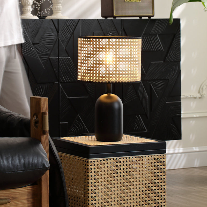 Weave Rattan Drum Shape Table Lamp