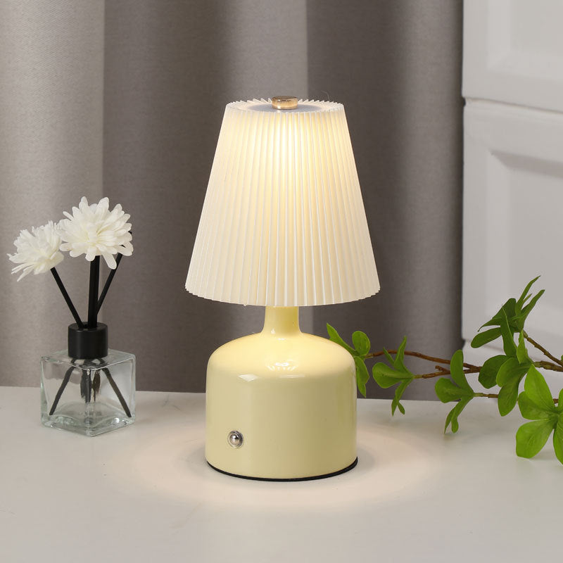 Fabric Ceramic Conic Pleated Table Lamp