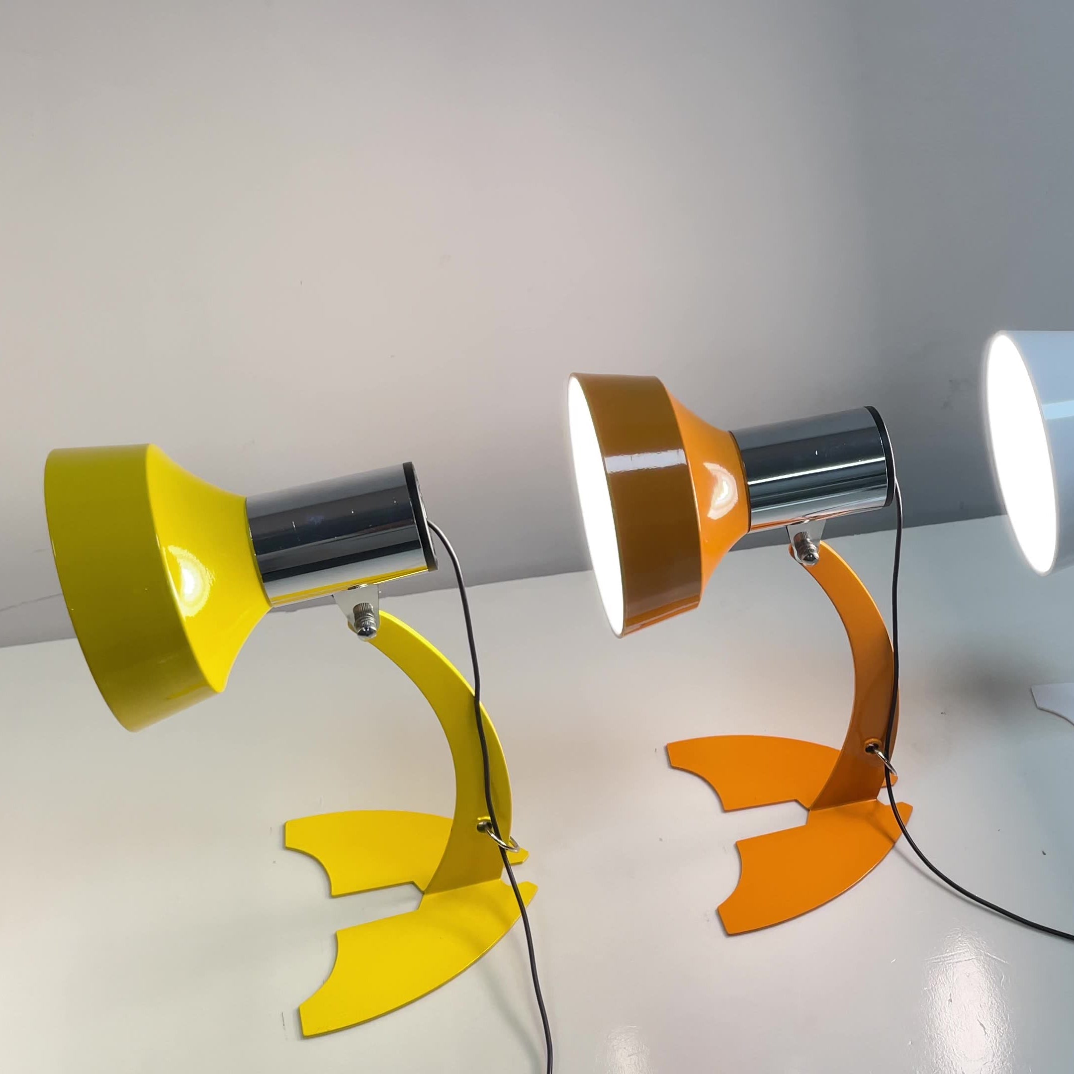 Head Iron Cone Shape Table Lamp