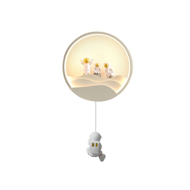 Kids Astronaut Rotating Lunar Wall Lamp