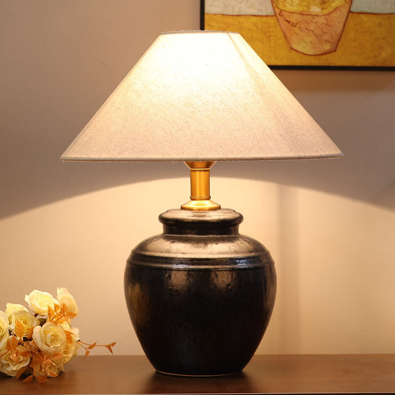 Oval Cylinder Round Jar-like Table Lamp