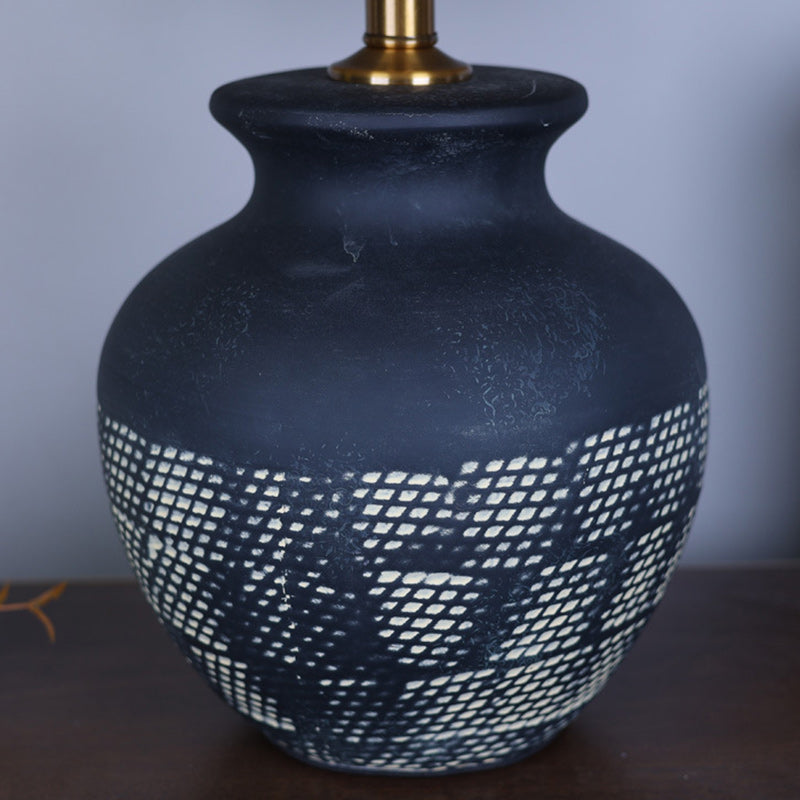 Oval Cylinder Round Jar-like Table Lamp