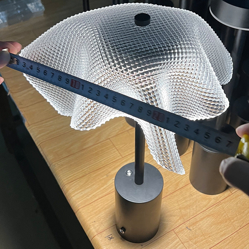 Cylinder Lattice Mesh Iron Table Lamp