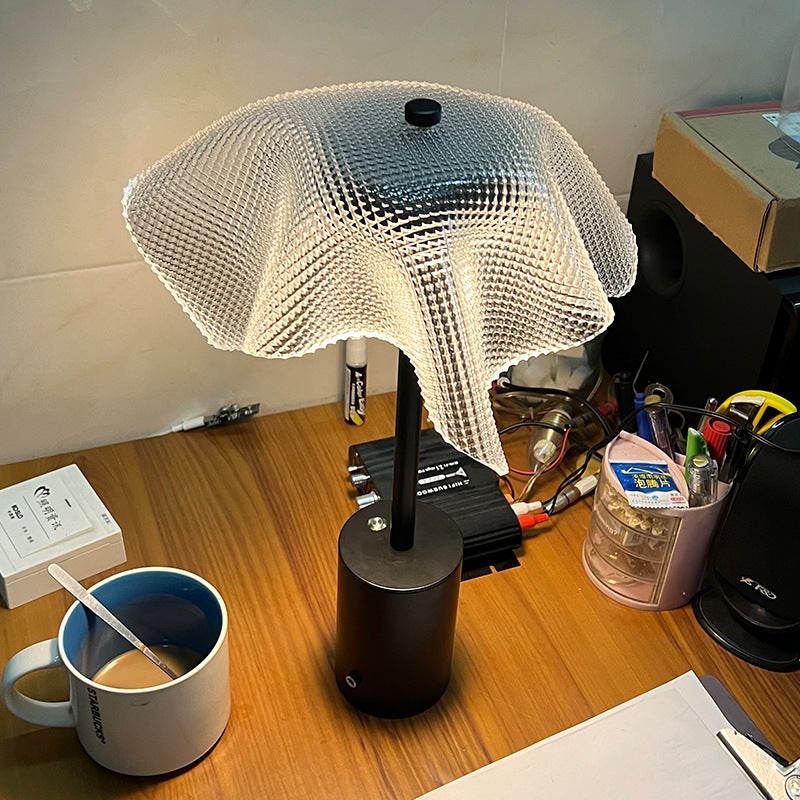 Cylinder Lattice Mesh Iron Table Lamp