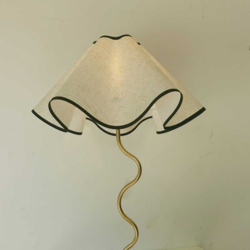 Umbrella Curved Long Disc Table Lamp