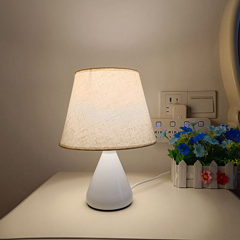 Round Tapered Iron Fabric Table Lamp