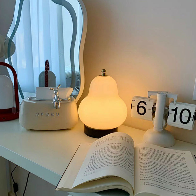 Cream Pear Disc Hardware Table Lamp