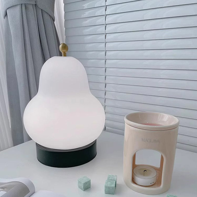 Cream Pear Disc Hardware Table Lamp