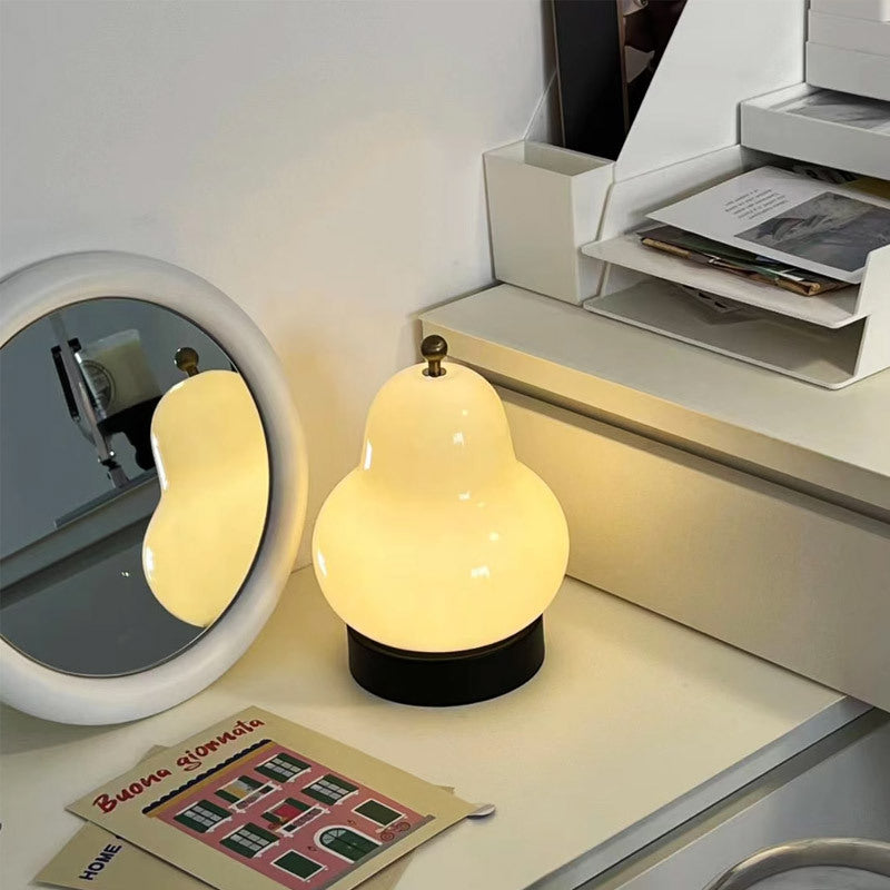 Cream Pear Disc Hardware Table Lamp