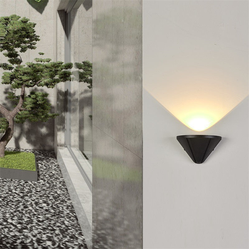 Triangle Semicircle Die-Cast Aluminum Outdoor Light