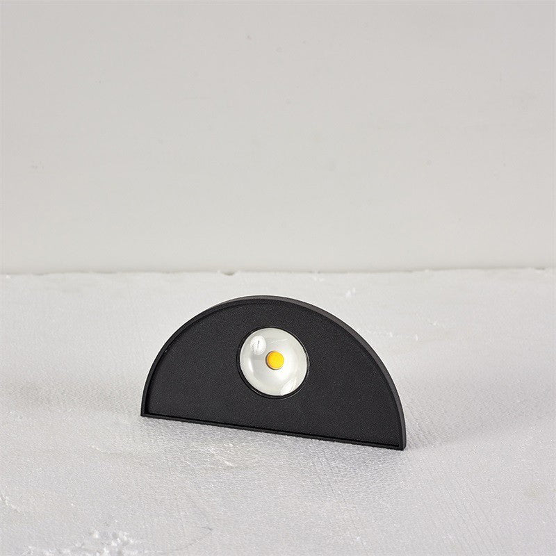 Triangle Semicircle Die-Cast Aluminum Outdoor Light