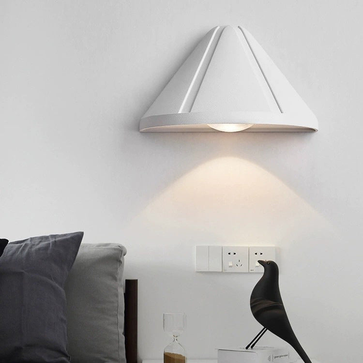 Triangle Semicircle Die-Cast Aluminum Outdoor Light